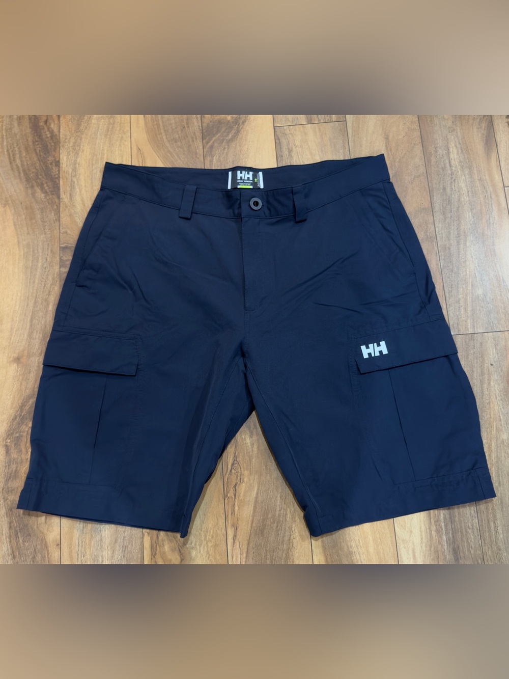 Helly Hansen Men’s Quick Dry 11” Cargo Shorts Navy Blue Coastal Sailing Marine